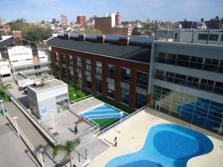 Moderno Apartamento Con Vistas Muy Despejadas!!