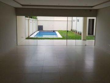 Residencia Estilo Minimalista A Estrenar