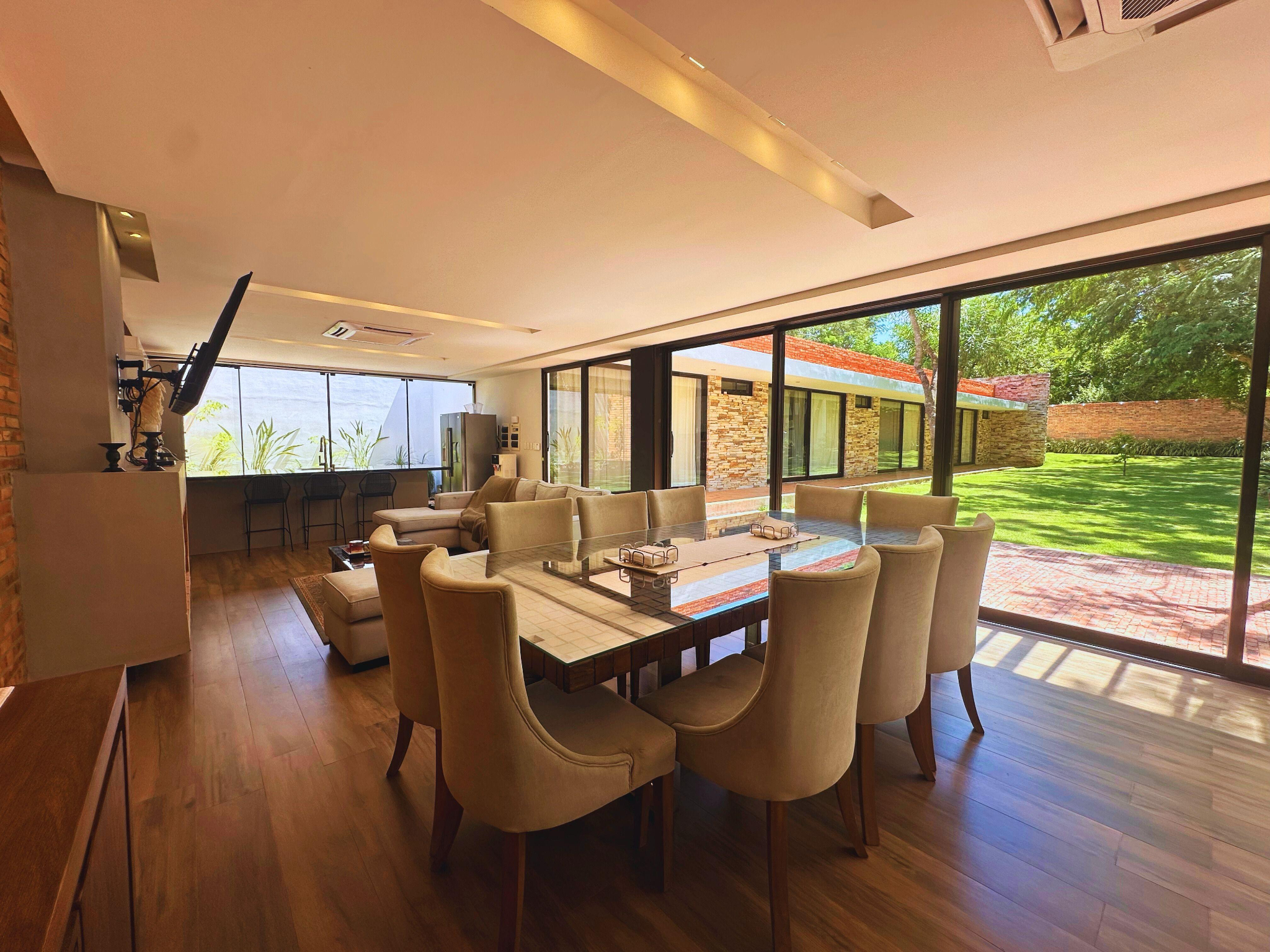 VENDO Gran residencia en San Bernardino! — foto 2