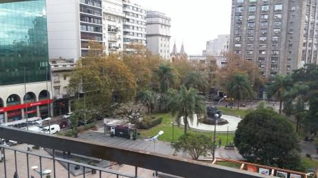 18 De Julio Frente A Plaza Fabini - Gran Vista - Centro