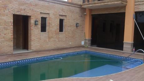 Alquilo Hermosa Residencia Zona Municipalidad De Asuncion