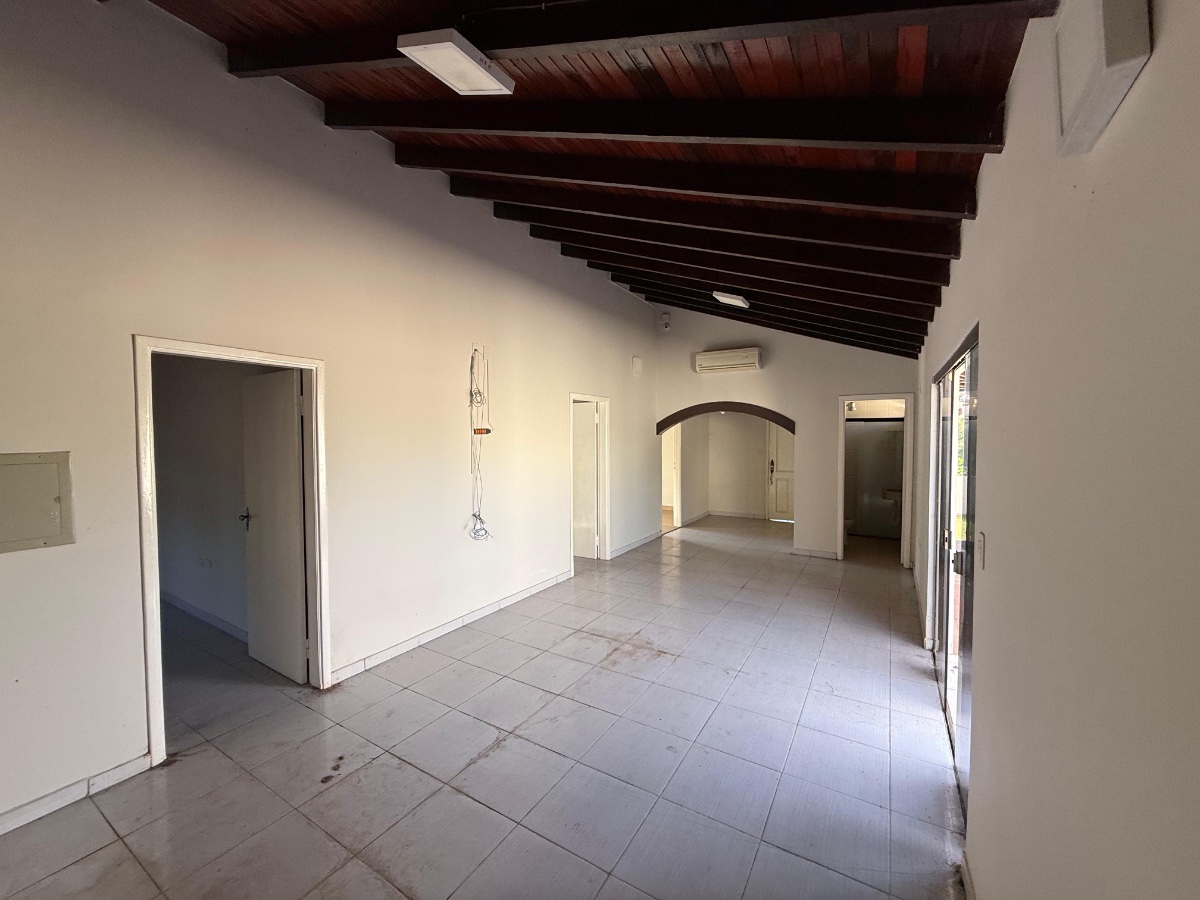 VENDO CASA EN CIUDAD DEL ESTE — foto 2