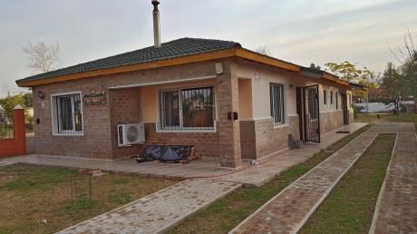 Casa Próxima Al Mar Y A Metros Del Bus
