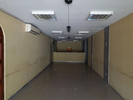 Tienda En Alquiler - 1er Anillo Av. Cañoto