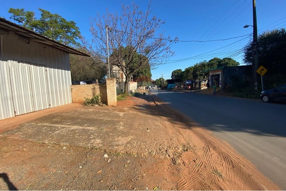Amplio Terreno de 600 m² con Salón en Ñemby, Sobre Avda. Caaguazú — foto 2