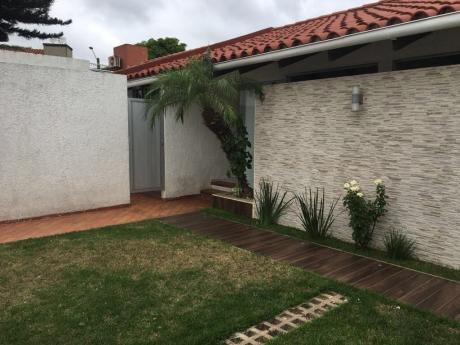 Casa En Venta En Urbanizacion Las Palmeras