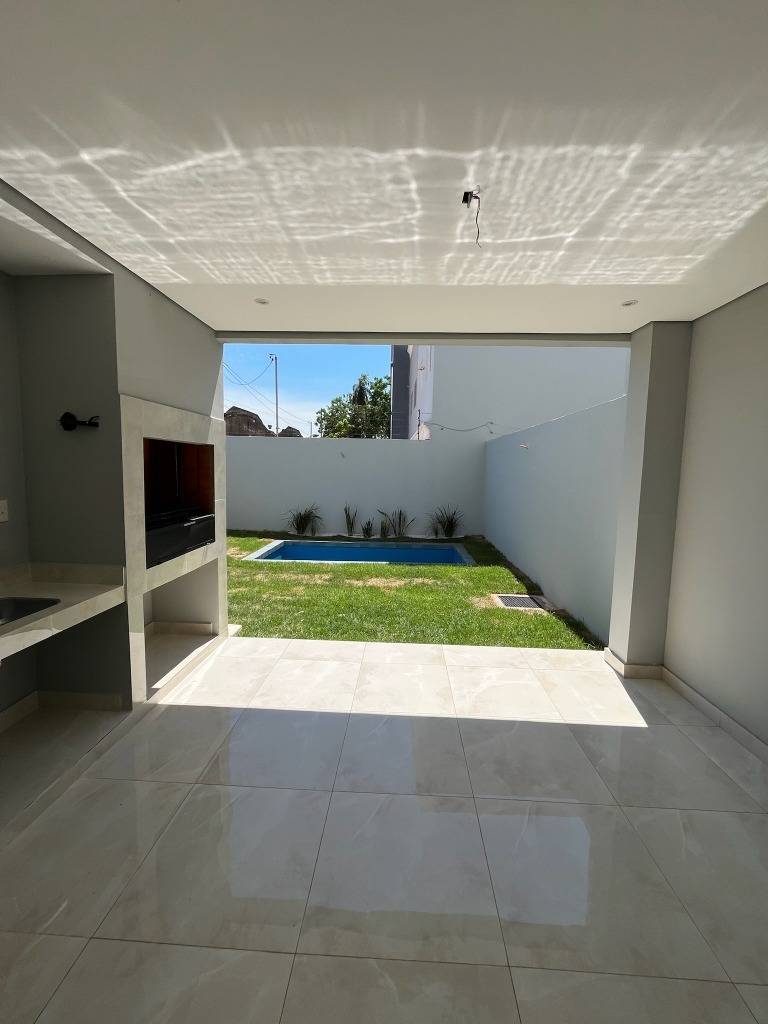 EN ALQUILER DUPLEX CON PISCINA EN LUQUE — foto 2