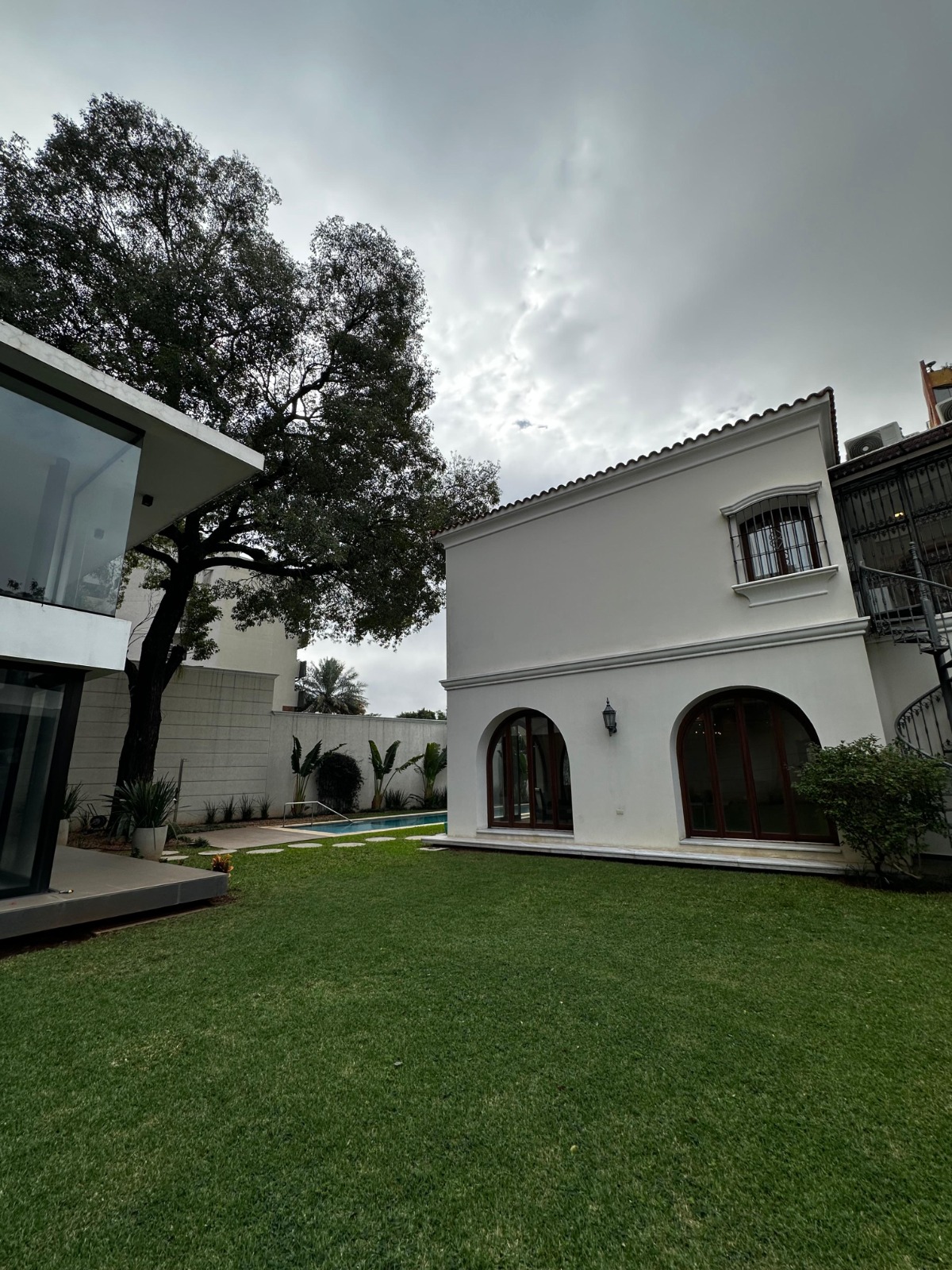 ALQUILO ESPECTACULAR Y AMPLIA CASA — foto 2