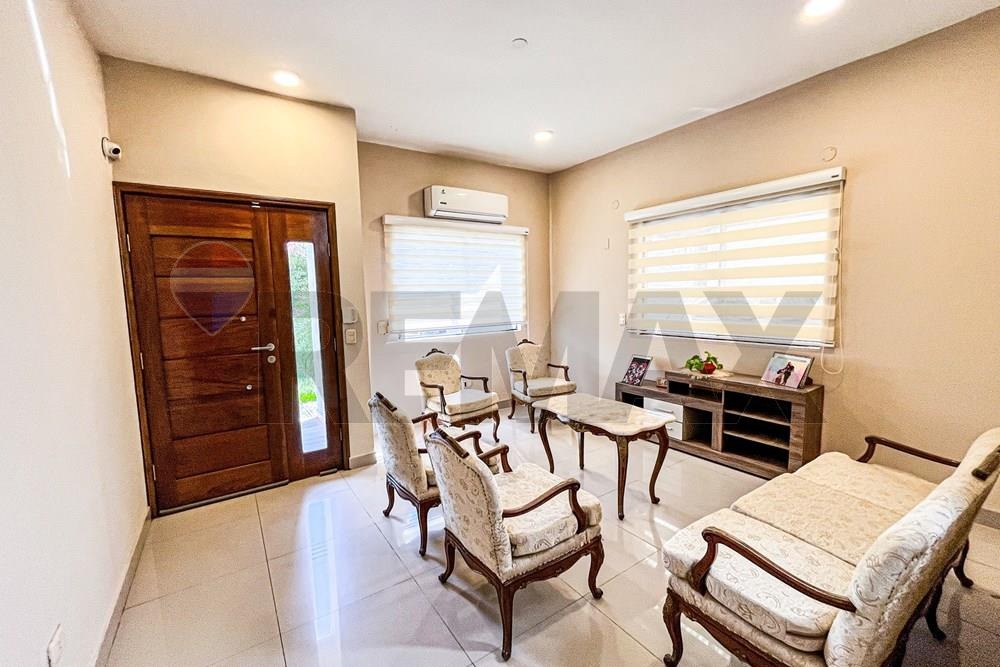 En venta casa en Mariano Roque Alonso — foto 2