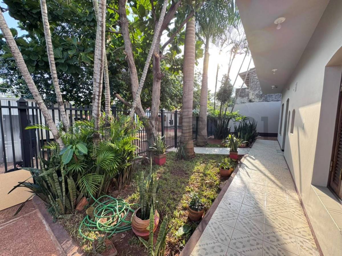 Alquilo amplia casa para oficinas en Villa Elisa — foto 3