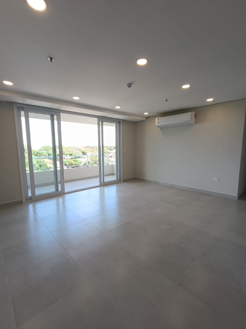 Alquilo Departamento a estrenar de 2 habitaciones. Villa Morra. COD 037 — foto 3