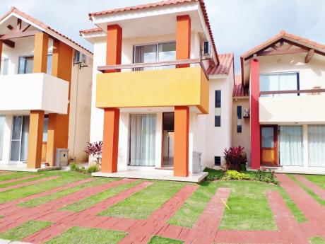 Hermosa Casa De 2 Plantas En Alquiler Zona Del Remanso 2