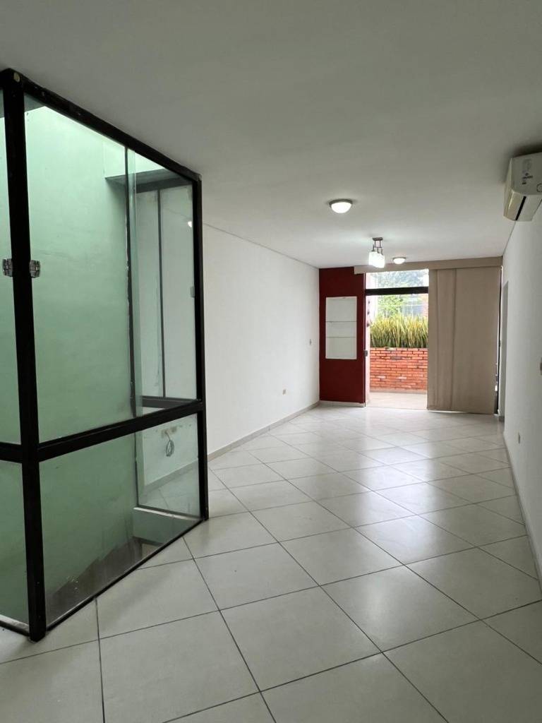 ALQUILO DEPARTAMENTO TIPO DUPLEX DE 3 SUITES | CIUDAD NUEVA — foto 2