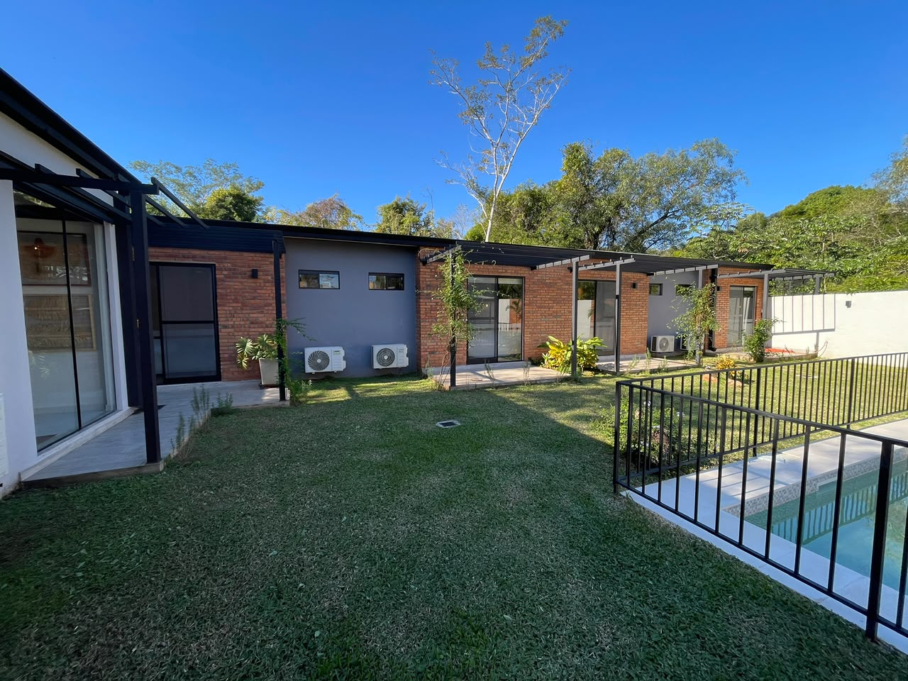 EN VENTA CASA TOTALMENTE AMOBLADA Y EQUIPADA EN SAN BERNARDINO - ZONA PIRAYU-I — foto 3
