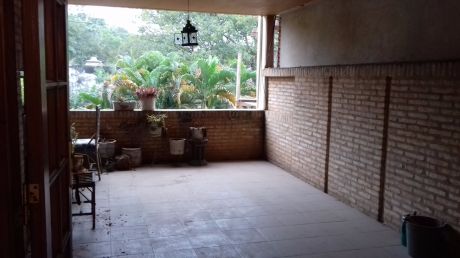 Departamento Espacioso Con Cochera