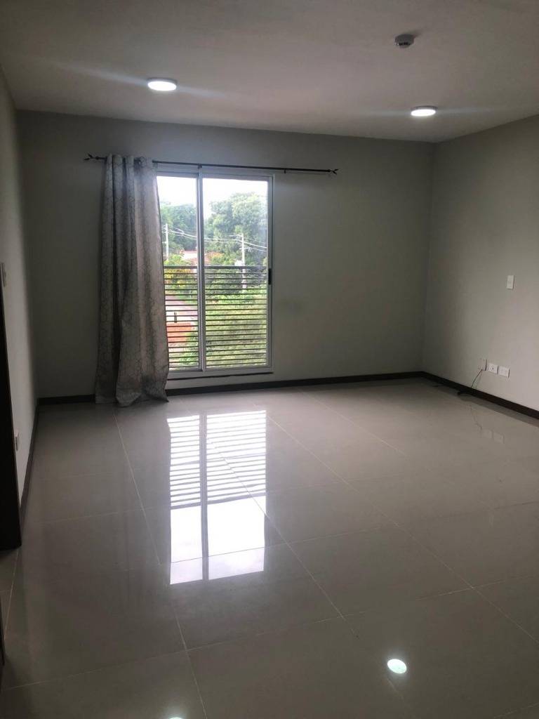 ALQUILO DEPARTAMENTO DE 2 HABITACIONES EN RESIDENCIAL SANTA CECILIA — foto 3