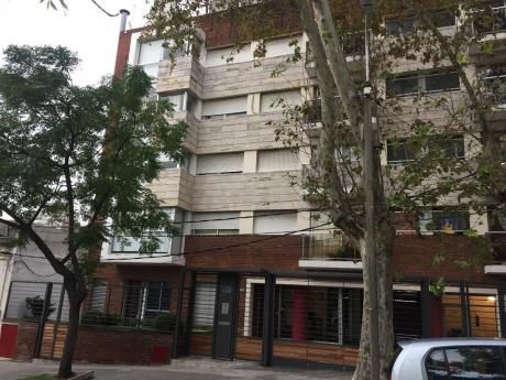 Apartamento 2 Dormitorios,2 Baños,garaje