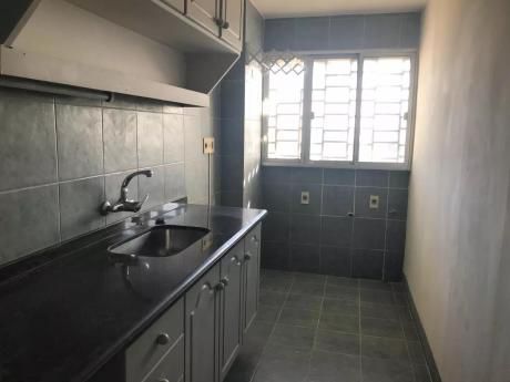 Alquile En Zona Cordon 2 Dorm.