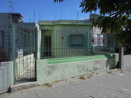 Gran Propiedad En Zona Comercial! Millán Y Pedro Primero