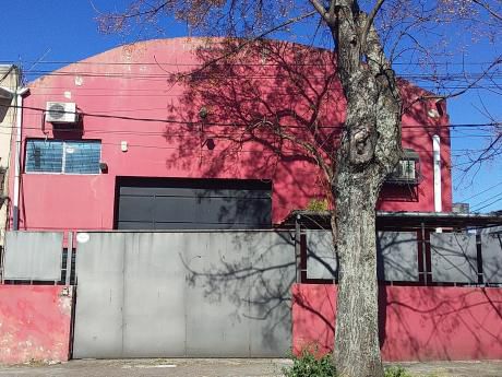 Galpón A Pasos De Nuevo Centro