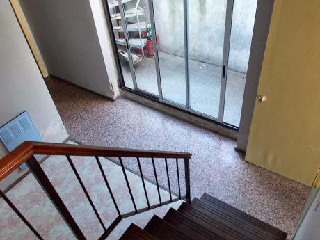 Amplio Duplex 2 Dorm. Con Terraza Y Barbacoa.