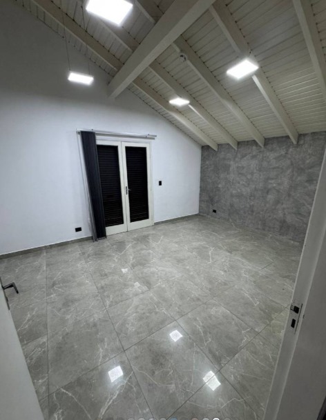 Alquiler De Oficina En Ycua Sati — foto 2