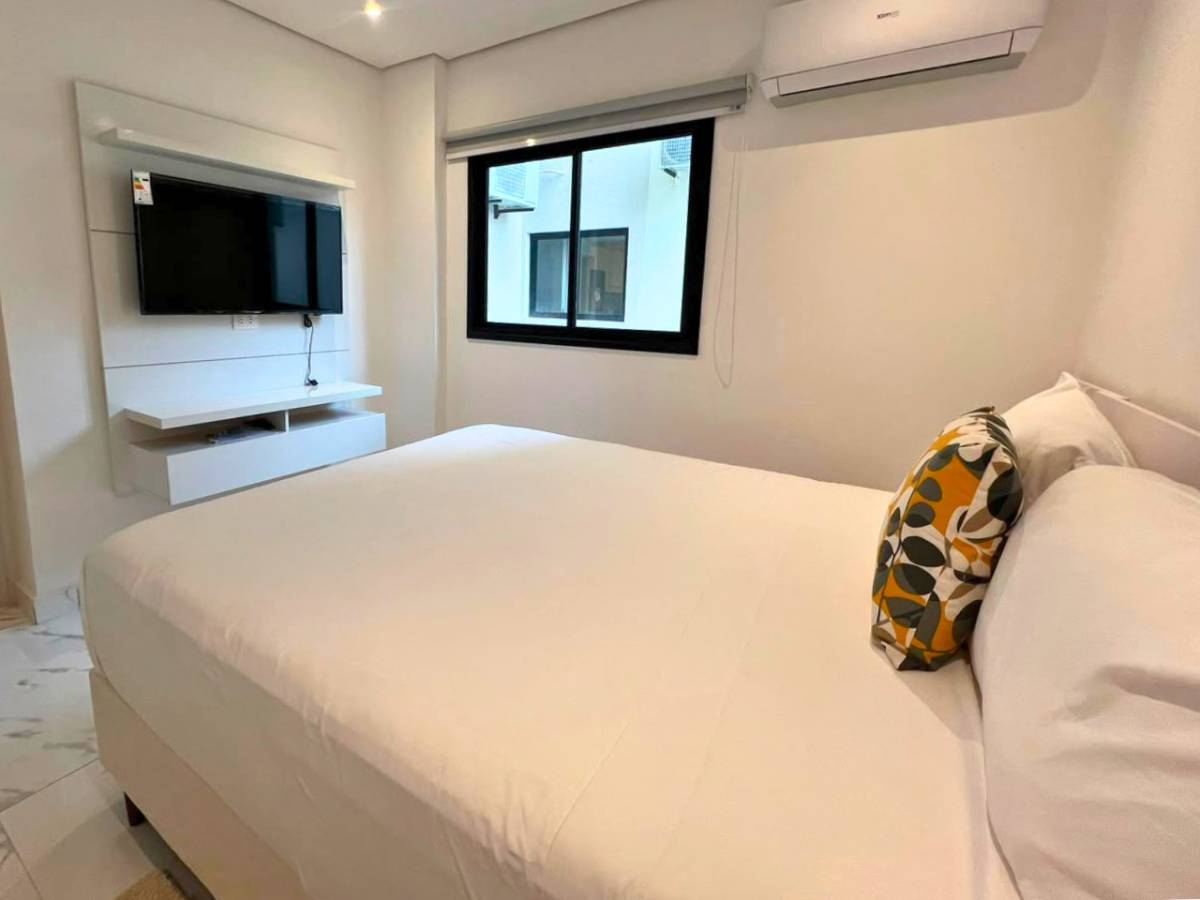 DEPARTAMENTO AMOBLADO EN ALQUILER – EDIFICIO EMPERADOR — foto 3