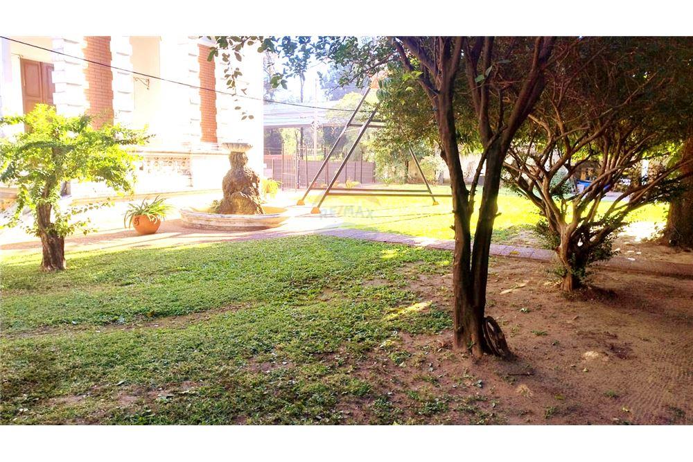 Alquilo Casona con hermoso patio — foto 3
