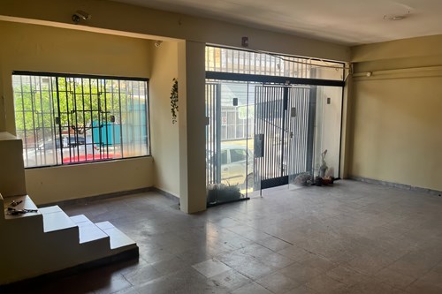 Local Comercial-Alquiler-Pai Pérez casi Tte. Fariña, Pettirossi, Asunción — foto 2