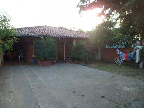 Casa En Mariano Roque Alonso, Zona Rotonda