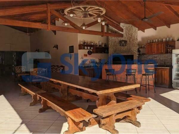 Vendo Residencia Hermosa en el Area 4. — foto 3