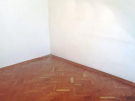 Alquiler De Apartamento 3 Dormitorios En Unión, Montevideo.