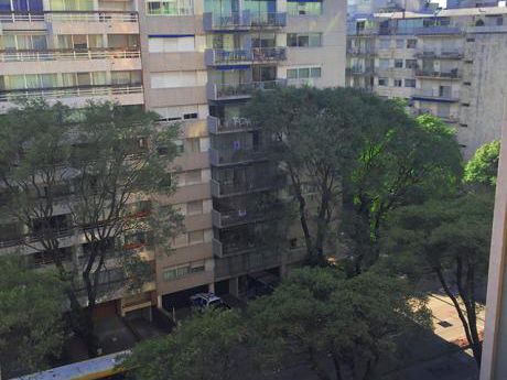 Venta 1 Dormitorio Piso Alto Con Servicios
