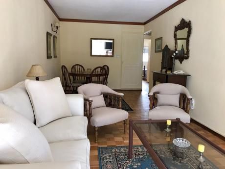 Alquiler Apartamento Pocitos Con Muebles 2 Dormitorios