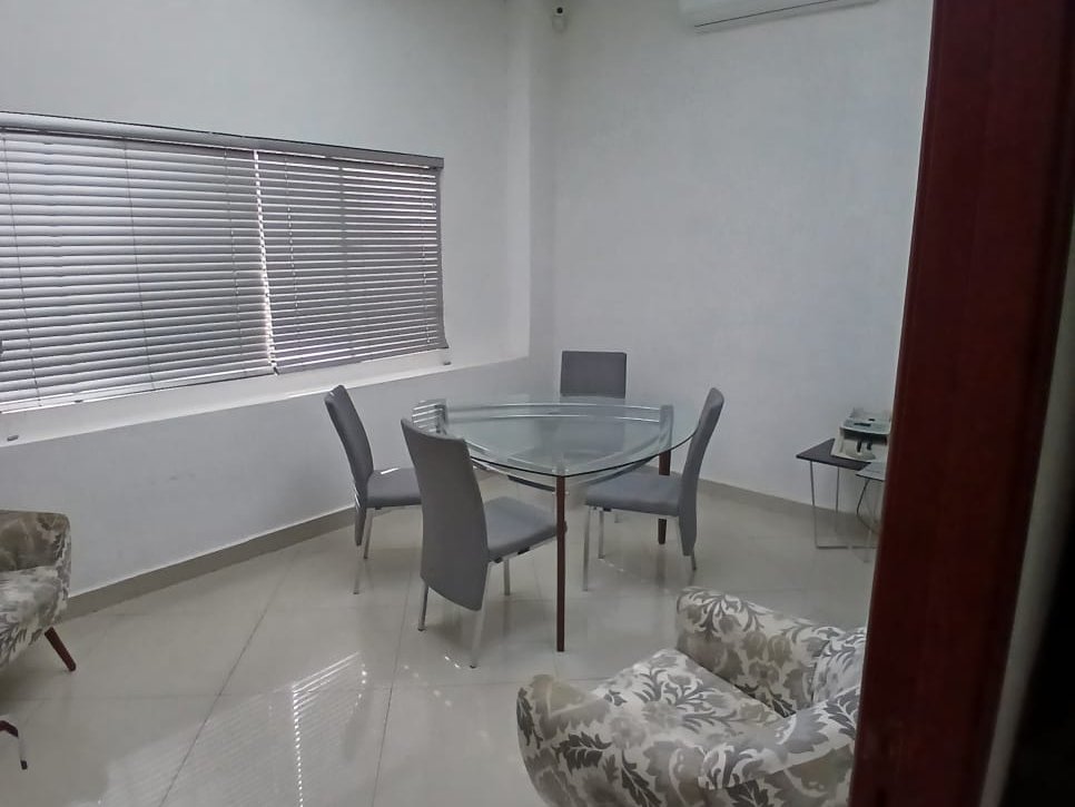 Alquilo Salón Comercial En Barrio La Encarnación — foto 2