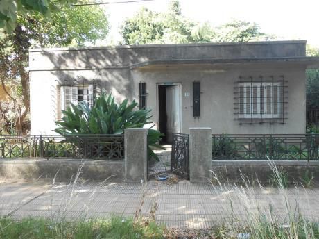 Buen Inmueble De Sólida Construcción!! En Padrón único!!