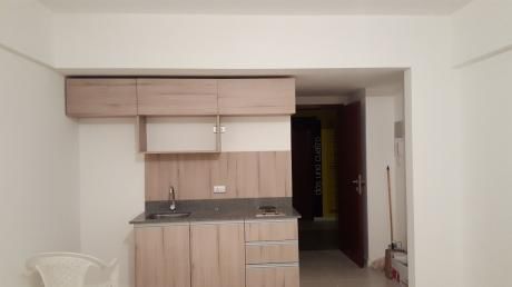 Dpto. En Alquiler Semi Amoblado
