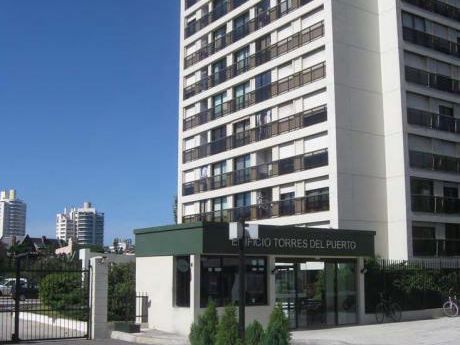 Torres Del Puerto