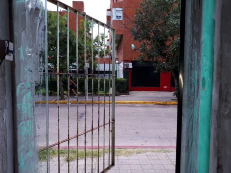 Local Sobre Silvestre Pérez Casi 8 De Octubre