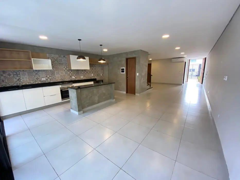 Alquilo Hermoso Duplex con Piscina — foto 2