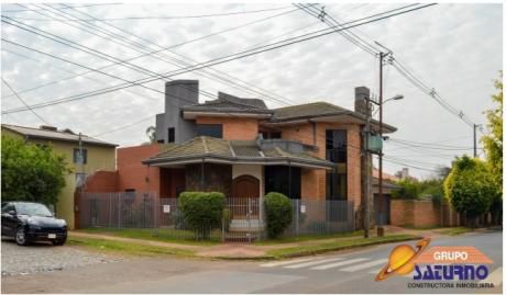 Residencia En Barrio Herrera