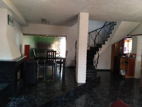 2 Casas En Mismo Terreno, Muy Amplias, Con Patio Y Barbacoa Cada Una