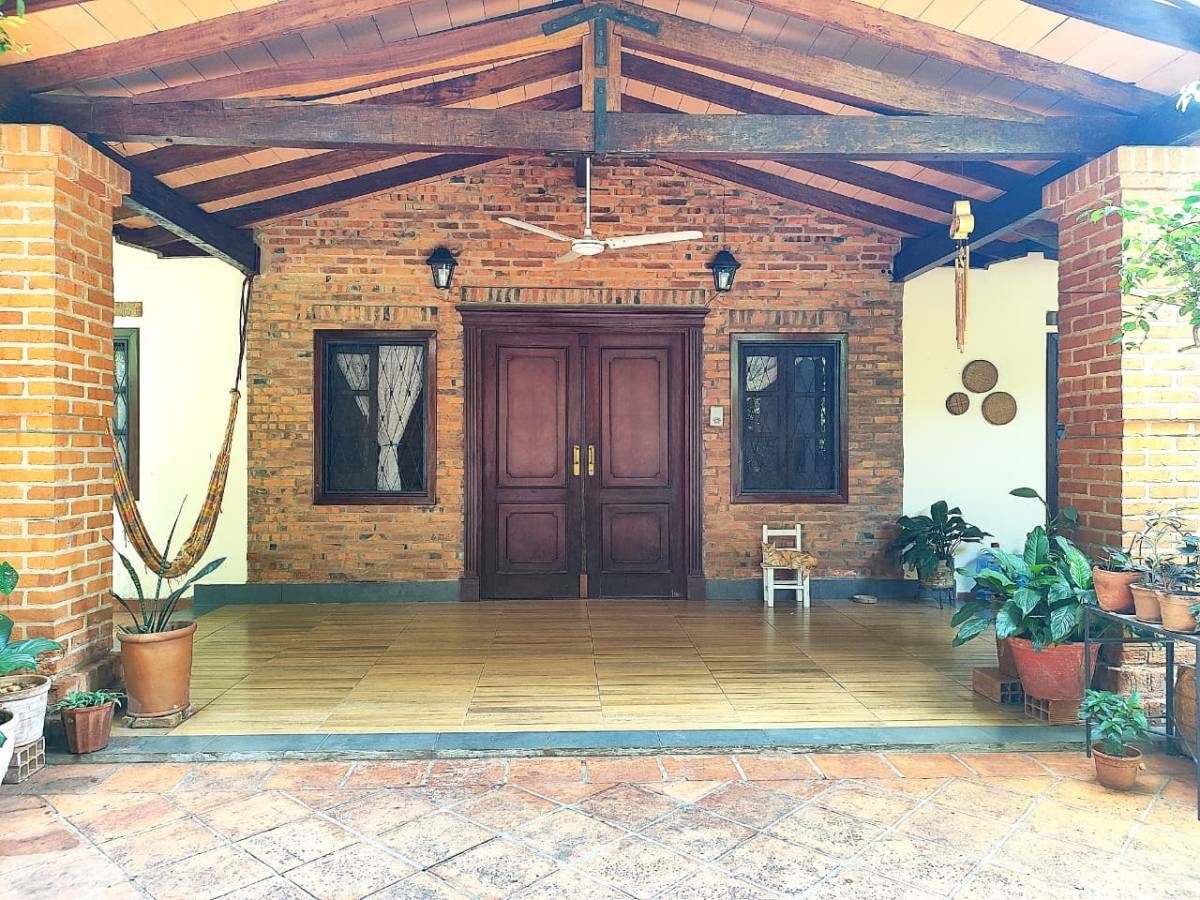 Vendo amplia casa en Luque — foto 2