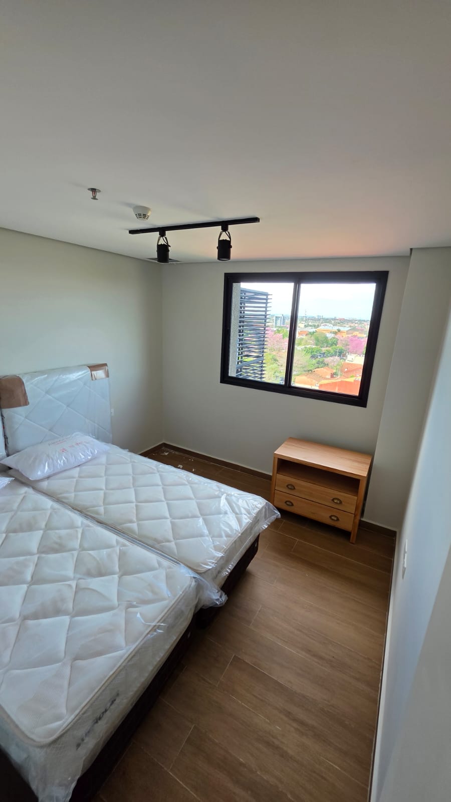 Departamento en alquiler bajo precio de mercado en Los Laureles