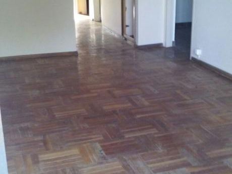 Excelente Apartamento En Colón, A Nuevo!