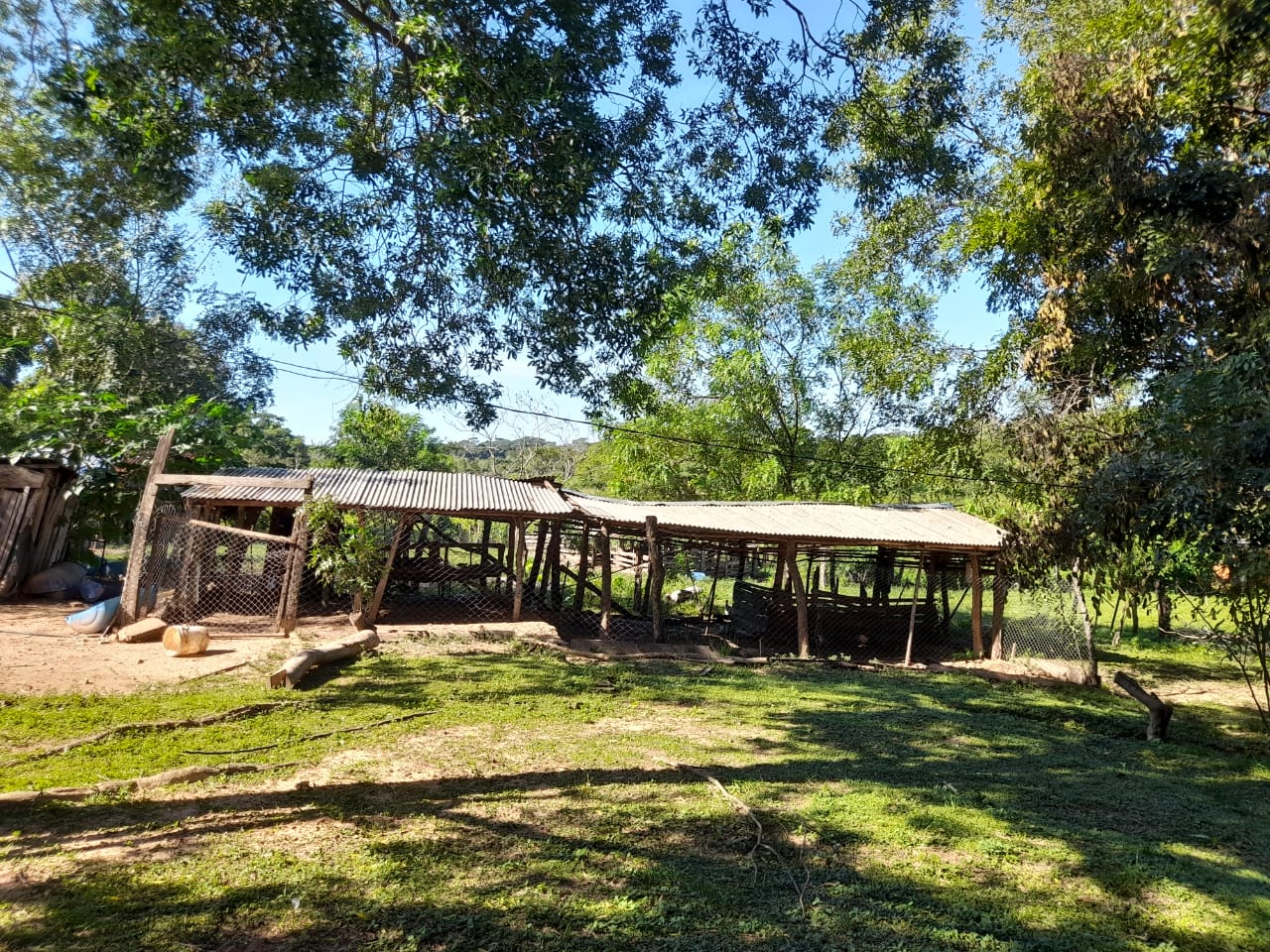 EN VENTA AMPLIA PROPIEDAD DE 8 HAS CON ARROYO — foto 3