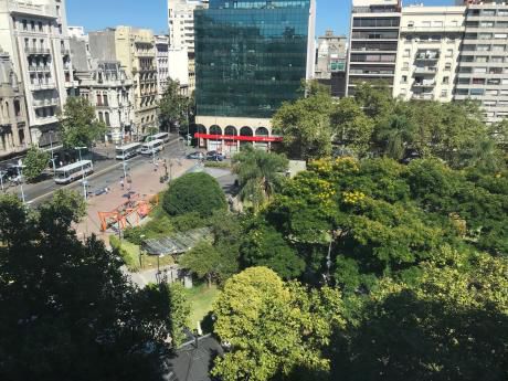Espectacular Vista A La Plaza Del Entrevero!!tenemos Llaves