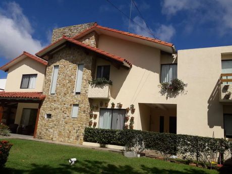 Urubo Los Parque Vendo Linda Casa