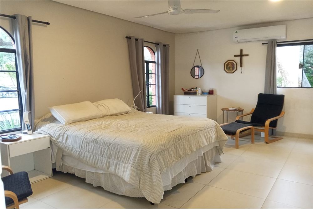 Casa de Verano - Venta - San Bernardino, Paraguay — foto 3