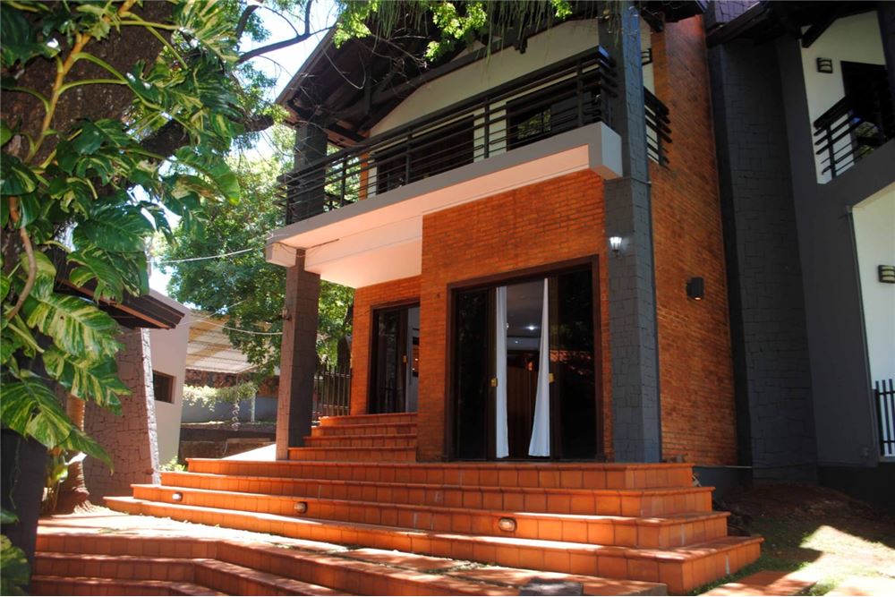Residencia-Venta-Gral. Escobar, Encarnación, Itapúa — foto 3